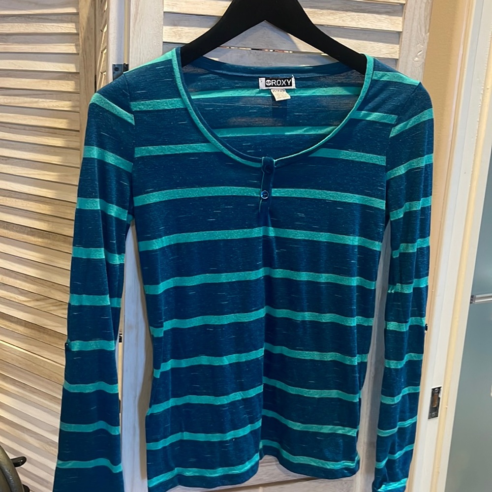Roxy long sleeve soft lightweight shirt